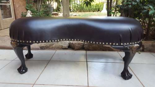 Beautiful ball & claw kidney shaped otterman