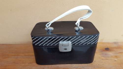 Beautiful black & white vanity case.