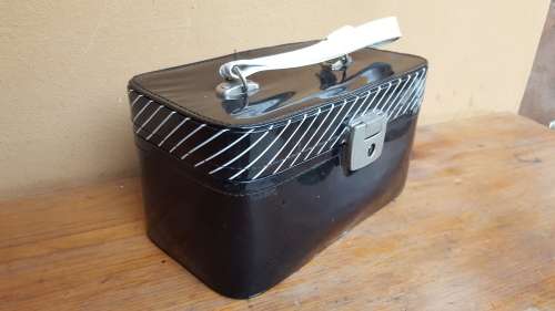 Beautiful black & white vanity case.