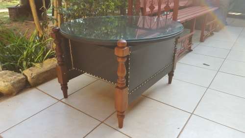 Beautiful round Retro coffee table.