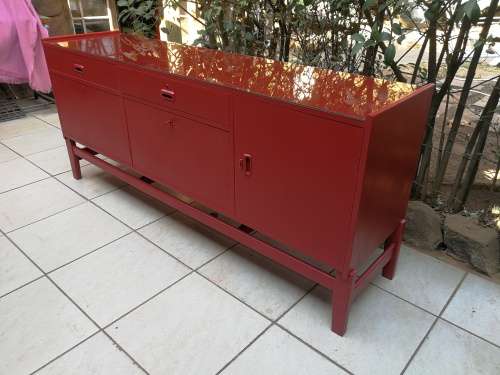 Lovely red, Retro sideboard / cabinet.