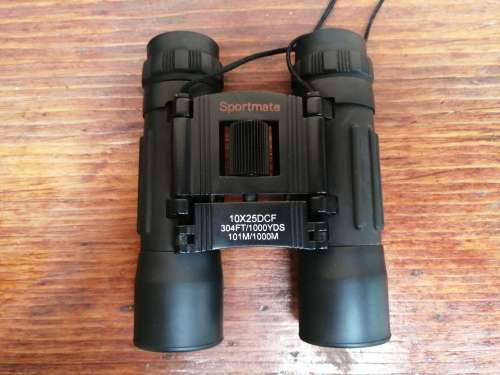 Stunning pair of Sportmate binoculars.