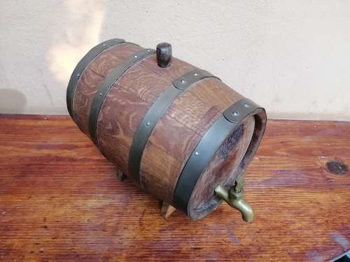 Oak Barrel Whisky Rum Brewing Keg Container.