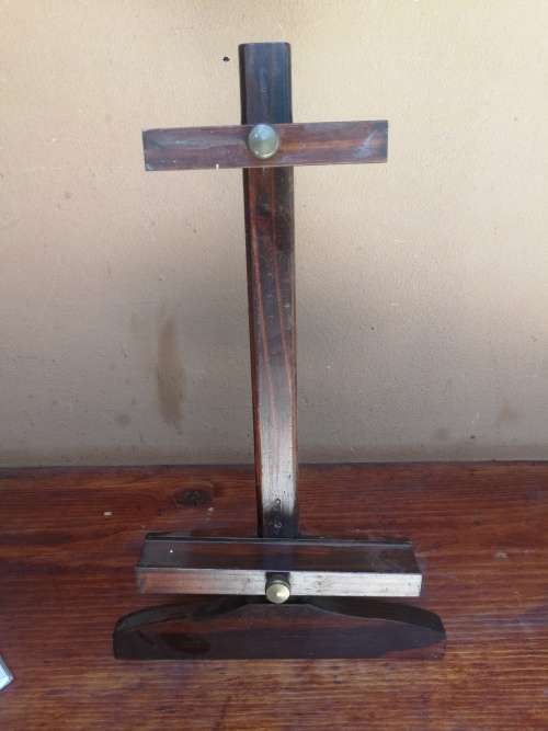 Small wooden table easel.