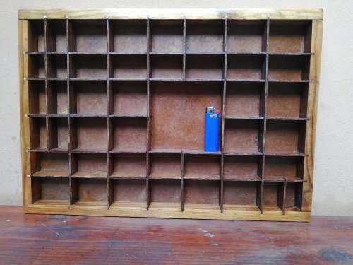 Lovely dark and light printers tray.