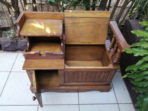 Beautiful Pine Cone design telephone table.