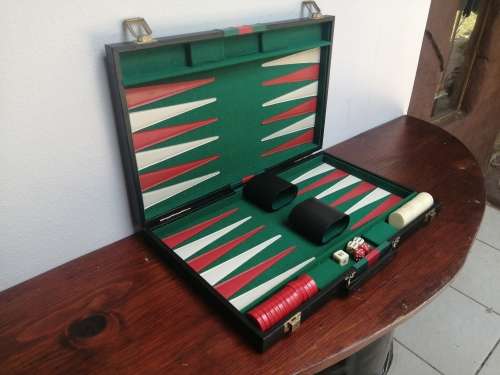 Awesome backgammon game in case.