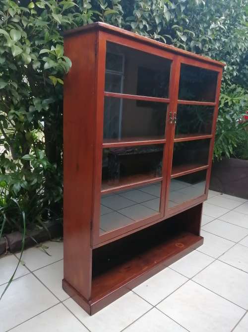 Beautiful large oregan bookcase.