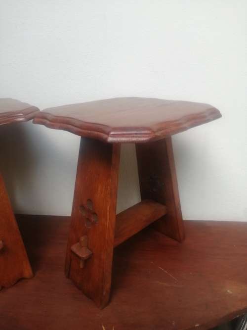 Beautiful pair of vintage side tables.