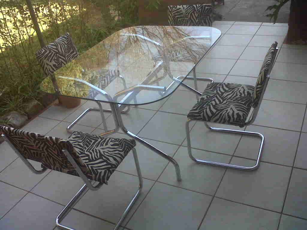 CHROMED DINING ROOM SET