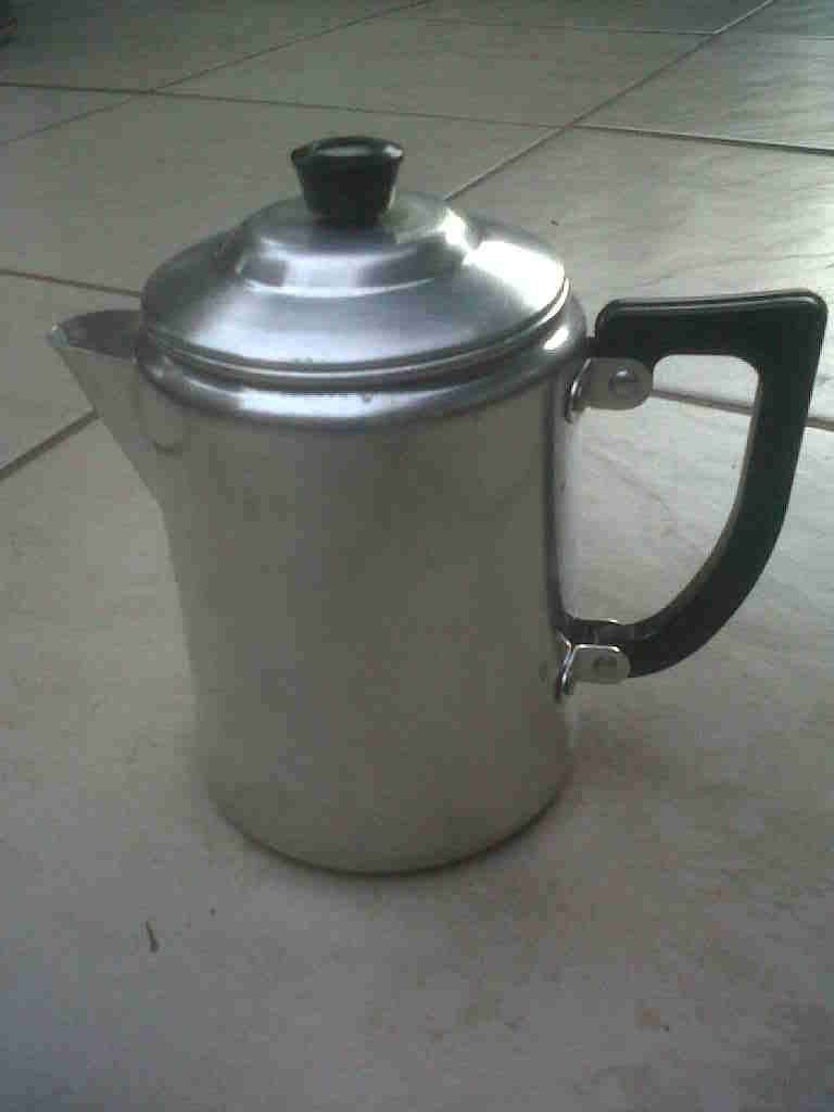 OLD ALUMINIUM COFFEE POT