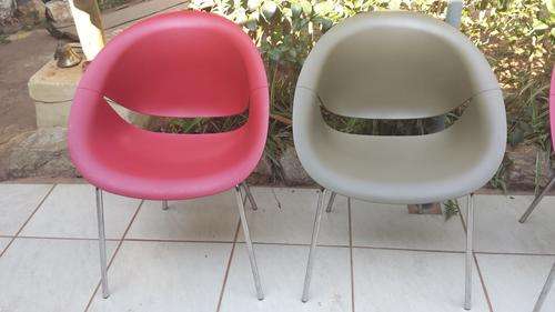 Pair of beautiful plastic Retro chairs.