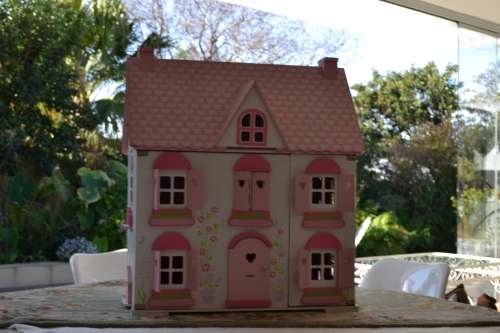 DOLLS HOUSE - EARLY LEARNING CENTRE
