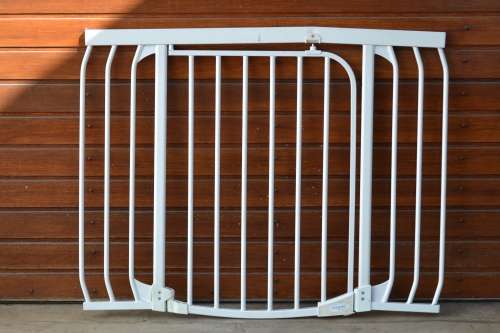 SECURITY GATE FOR CHILDREN & PETS