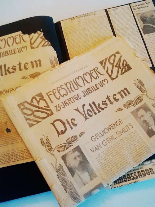 Anglo-Boer War and ZAR Interest Auction: Historical Smuts Archive, Newspaper Collection