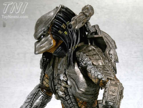KOTOBUKIYA ARTFX ALIEN VS PREDATOR STATUES:  1:6 ALIEN WARRIOR & SCAR PREDATOR