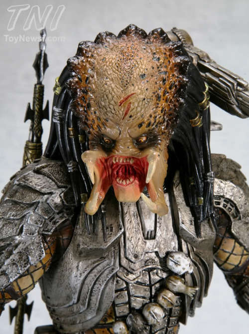 KOTOBUKIYA ARTFX ALIEN VS PREDATOR STATUES:  1:6 ALIEN WARRIOR & SCAR PREDATOR