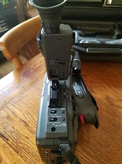 Panasonic NV-MS50 Professional Movie Camera - Direct to VHS-c