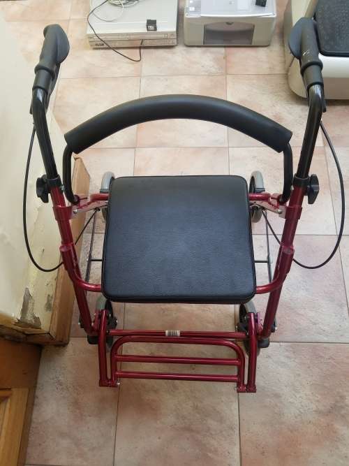Rolator 4 Wheel Walker + Hand Brake + Basket + foot Step