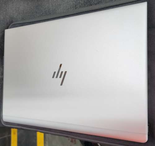 HP EliteBook 830 G5 i7-8550 (Laptop is Dead) ( Needs Repairs) (Please Read)