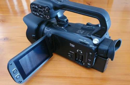 Canon XA11 Professional Camcorder + Extra Battery