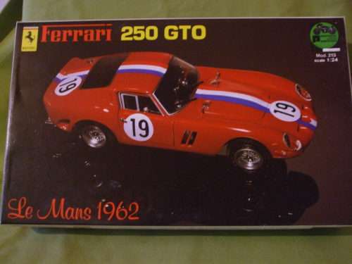 Ferrari 250 GTO - Le Mans 1962 -  1:24 Model Kit by Protar - Made in Italy