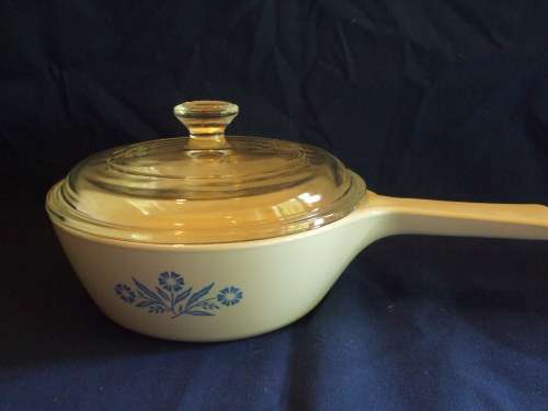 Corningware Dish with Lid and Handle - small (1 pint)