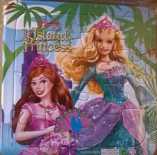 BARBIE MINI PUZZLES AND WHITE BOARD WITH MARKER SET