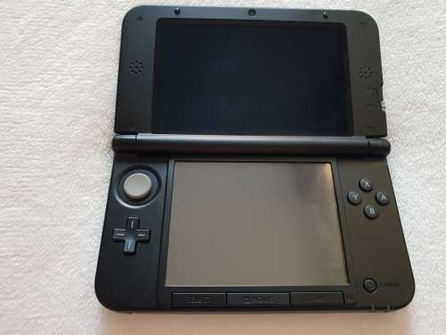 Nintendo 3DS Xl + Original box + 3 Games