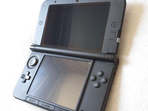 Nintendo 3DS XL Console + Original Box + 10  Games