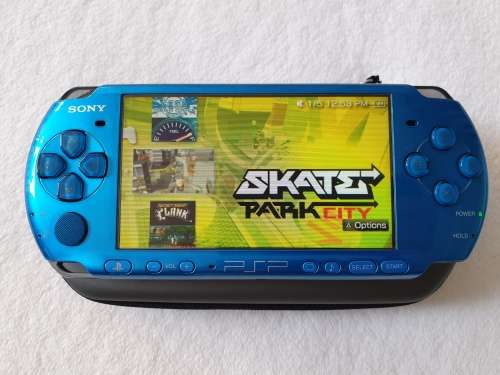 Sony PSP/Playstation Portable Slim + 15 Games + Original Box