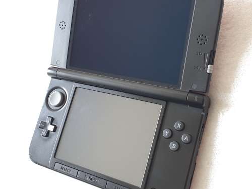 Nintendo 3DS XL Console + Games (Limited Edition Pokemon Console)