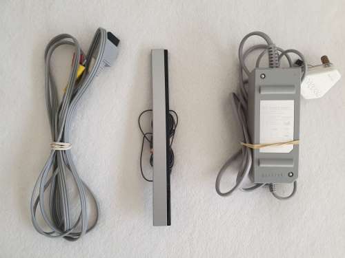 Nintendo Wii Console + 4 Games