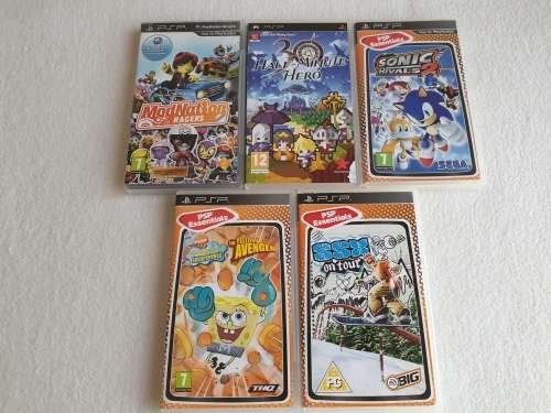 PSP / Playstation Portable 'Street' Console + 5 Games