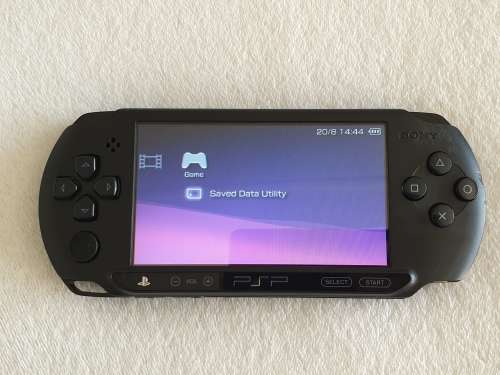 PSP / Playstation Portable 'Street' Console + 7 Games