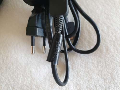 PS / Playstation Vita Console + 9 PS1 Games + 4GB Memory Card (Wifi)