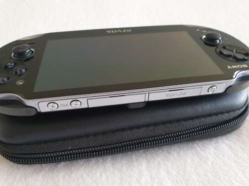 PS / Playstation Vita Console + 9 PS1 Games + 4GB Memory Card (Wifi)