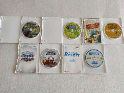 Nintendo Wii Console + 5 Games + Original Box