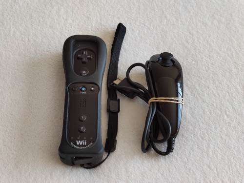 Nintendo Wii Console + 5 Games + Original Box