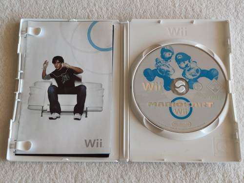 Mario Kart Wii + Steering Wheel - Nintendo Wii Game (PAL)