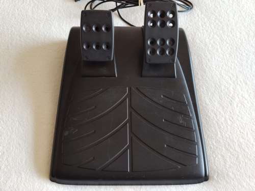 Logitech Driving Force Pro Wheel And Pedals + Game