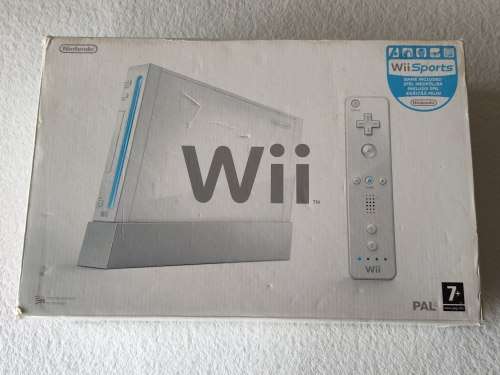 Nintendo Wii Console + 5 Games