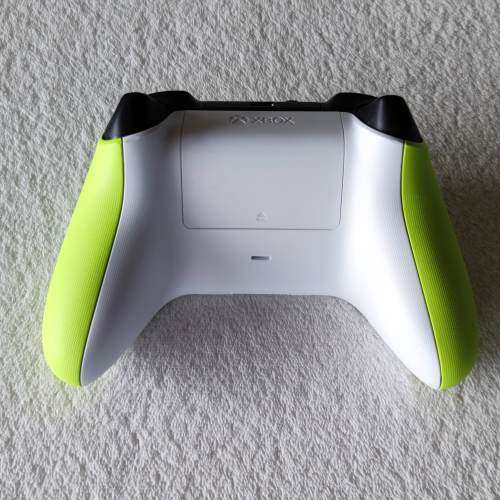 Xbox Wireless Controller - Pulse Red