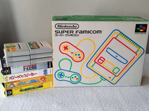 Nintendo Super Famicom Console + 10 Games