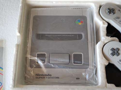 Nintendo Super Famicom Console + 10 Games