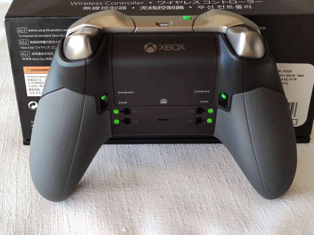 Xbox Elite Wireless Controller - Xbox One / Windows