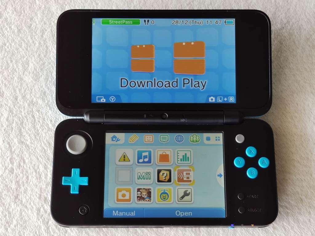 `New` Nintendo 2DS XL Console
