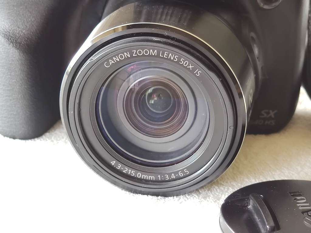 Canon PowerShot SX540 HS - 20.3MP / 50x Zoom / WiFi NFC - Connected Bridge Camera