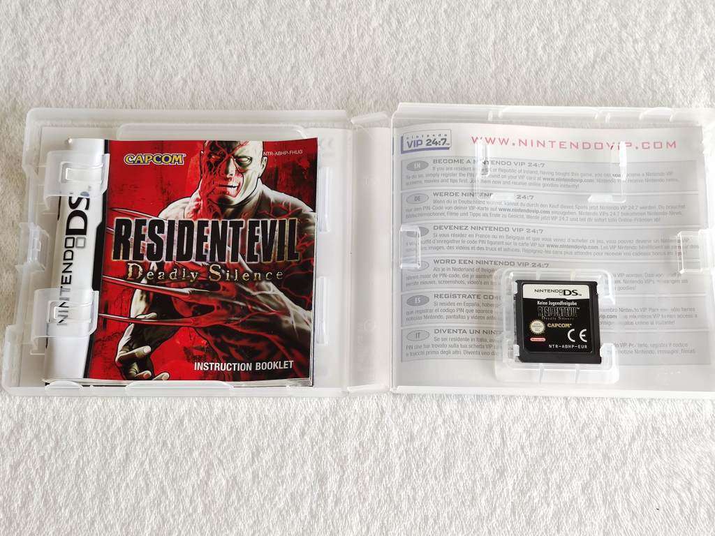 Resident Evil Deadly Silence - Nintendo DS Game