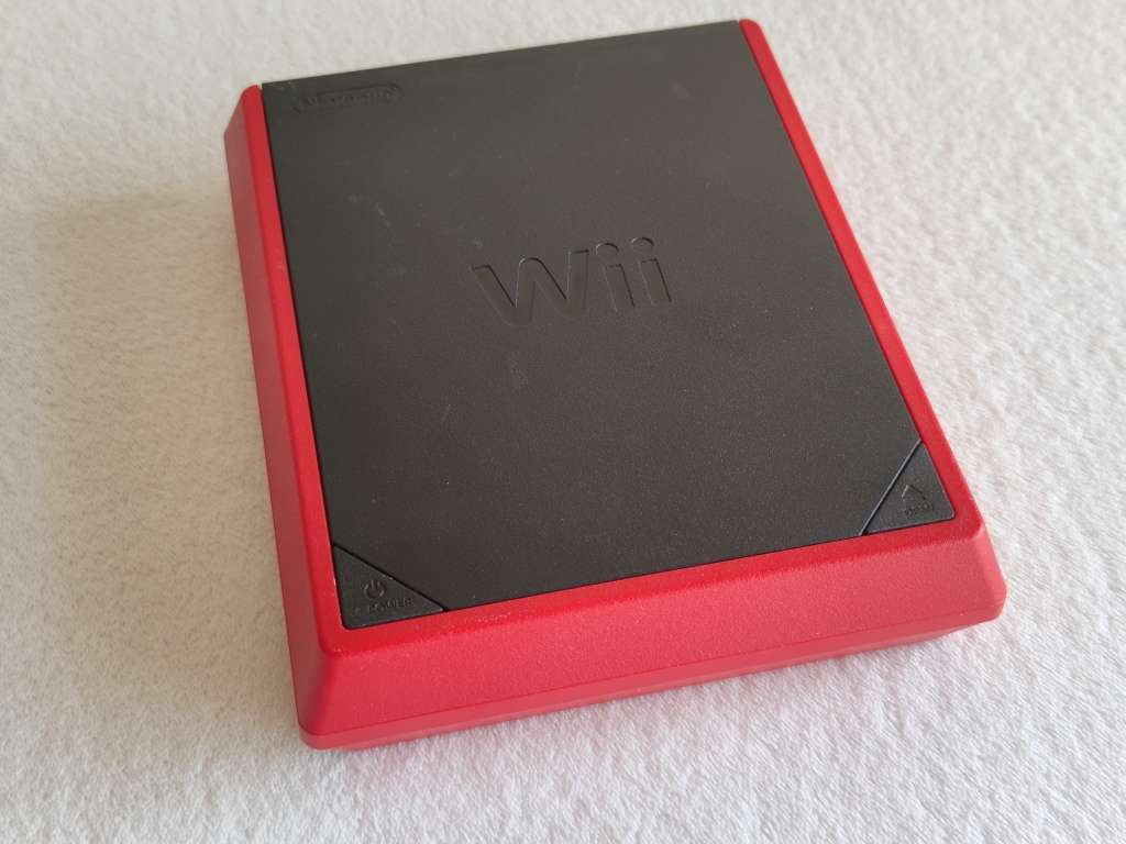 Nintendo Wii Console + Game